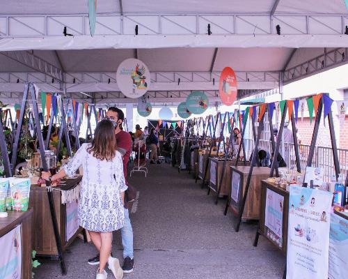 FotografoFoto Alcaldía de Medellín:Mercado Joven se tomará la Villa de Aburrá este 1 de abril para apoyar 22 emprendimientos juveniles.